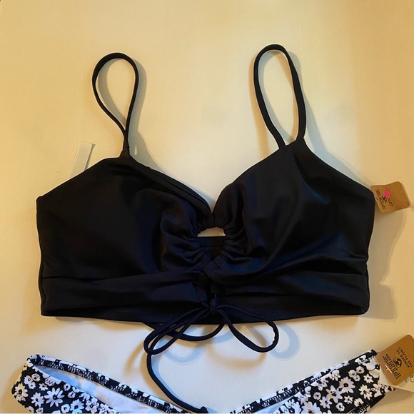 Victoria’s Secret PINK bikini - Picture 2 of 5